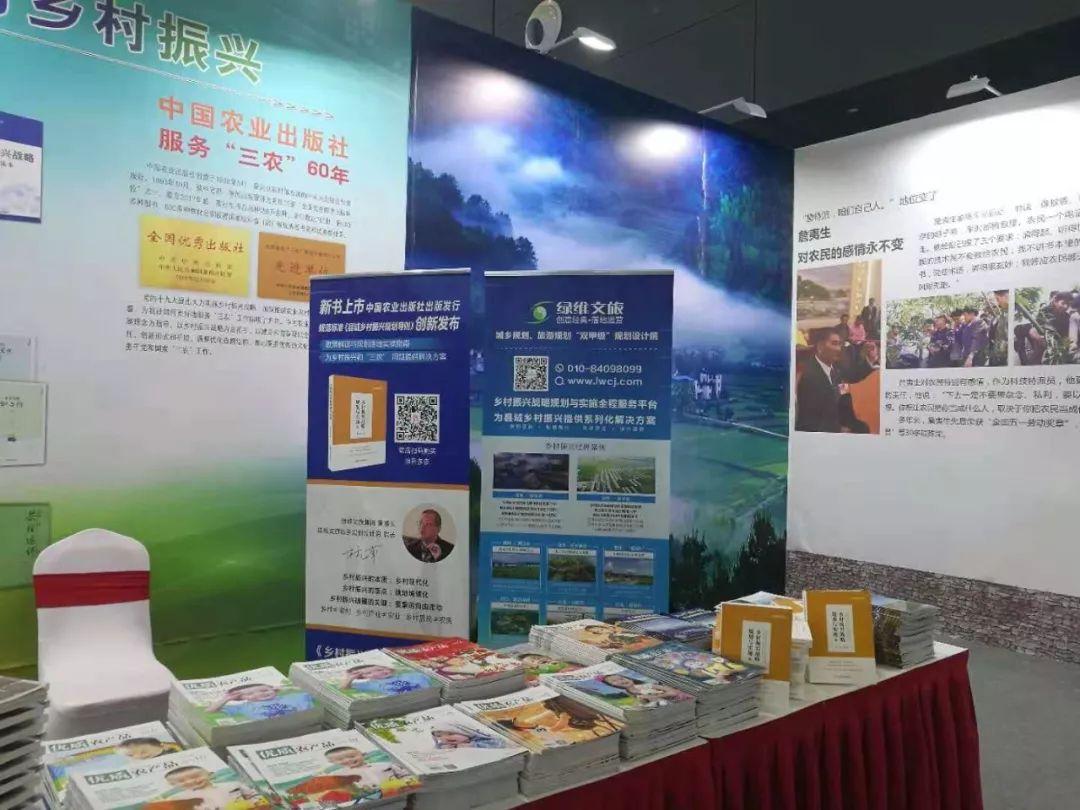 华为最新系统11更新，与自然美景共舞，探寻内心平和之韵