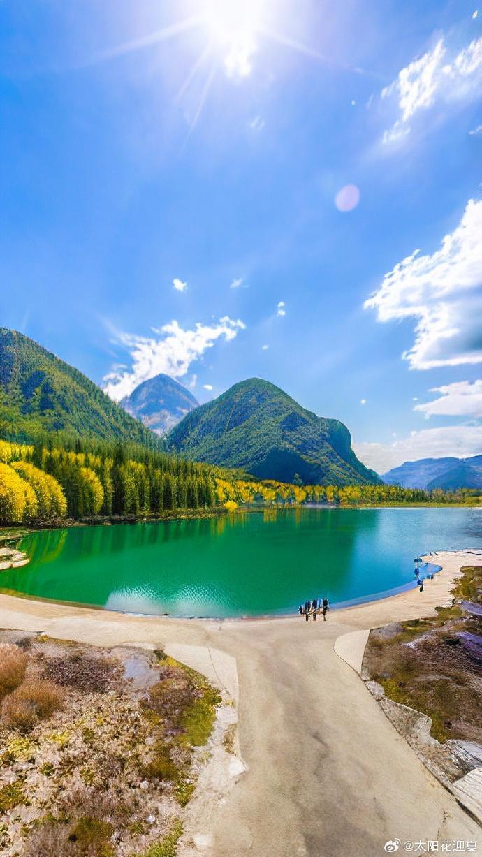 双减政策下的自然美景之旅，探寻内心宁静与和谐的旅程