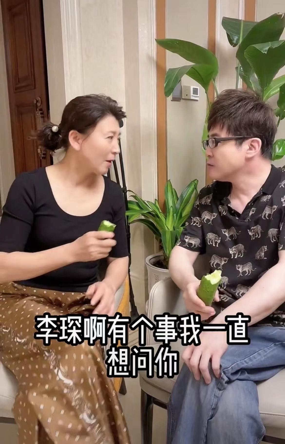 日本男星最新动态与小巷特色小店探秘