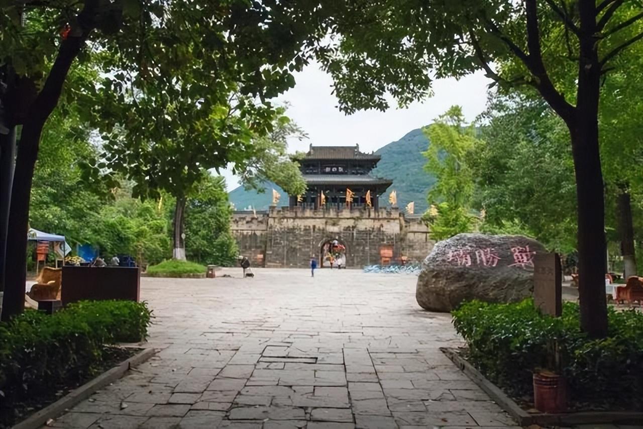 探索小巷深处的宝藏，2019最新流行搞笑图片乐园