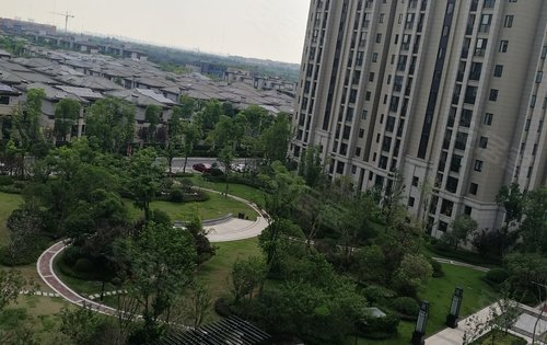 一品漫城五期最新价格，启程内心宁静与美景之旅