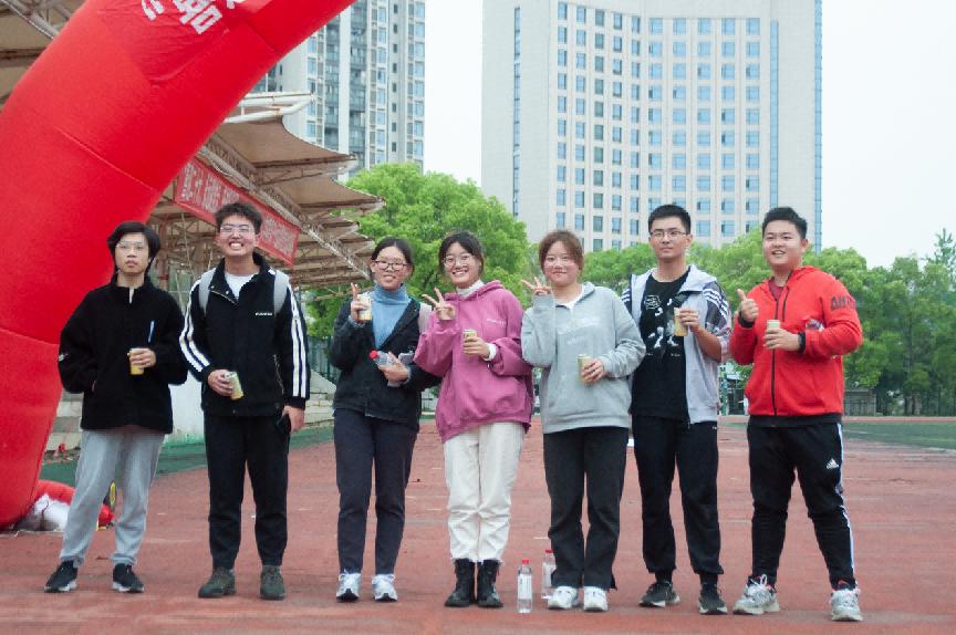 最新财经资讯，高科技产品引领时代潮流，开启财经体验之旅！